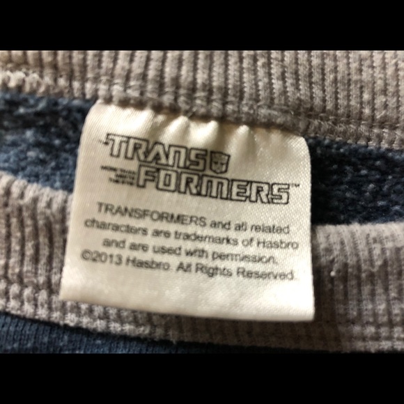 Sweatshirt - Picture 2 of 3